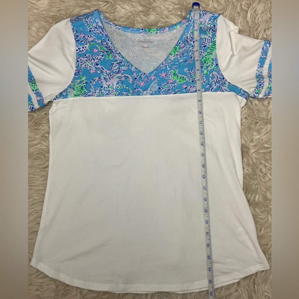 Lilly Pulitzer Amara V-Neck Long Sleeve Top Tropical Pattern Size Large - Picture 7 of 8